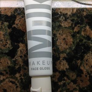 Milk makeup Face Gloss